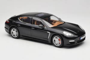 Porsche Panamera 970 Turbo Basalt Black Norev 1:18 WAP02100319 Metall – Bild 6 von 8