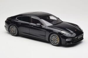 Porsche Panamera 971 Turbo S Blau Metallic Minichamps 1:18 113061075 Metall – Bild 6 von 8