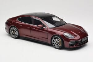 Porsche Panamera 971 Turbo S Rot Metallic Minichamps 1:18 113061077 Metall – Bild 6 von 8