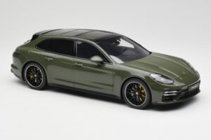 Porsche Panamera Turbo S 971 Sport Turismo Grün GT Spirit 1:18 GT447 Resin – Bild 4 von 6