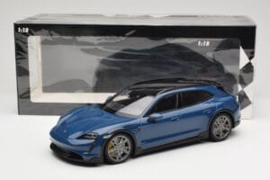 Porsche Taycan J1 Turbo S Cross Turismo Blau Minichamps 1:18 155069301 Metall – Bild 6 von 6