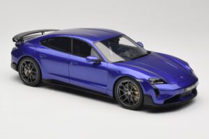 Porsche Taycan J1 Turbo GT Purple Sky Metallic GT Spirit 1:18 GT520 Resin – Bild 4 von 6
