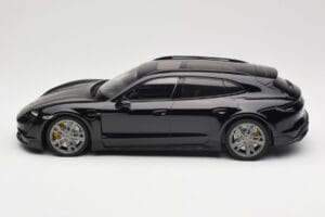 Porsche Taycan J1 Turbo S Cross Turismo Schwarz Minichamps 1:18 155069300 Metall – Bild 3 von 6
