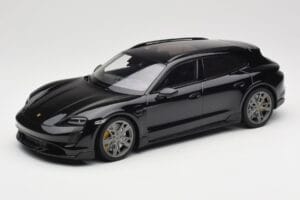 Porsche Taycan J1 Turbo S Cross Turismo Schwarz Minichamps 1:18 155069300 Metall