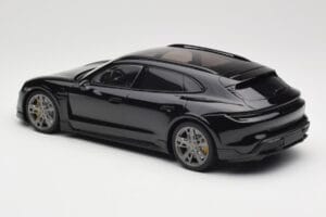 Porsche Taycan J1 Turbo S Cross Turismo Schwarz Minichamps 1:18 155069300 Metall – Bild 5 von 6