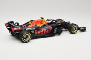 Red Bull Racing Honda RB16B #11 S. Perez Mexican GP 2021 Minichamps 1:18 110211911 Metall – Bild 2 von 6