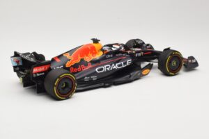 Red Bull Racing RB18 #1 M. Verstappen Winner Miami GP 2022 Minichamps 1:18 110220501 Metall – Bild 2 von 6