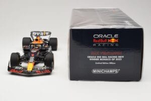 Red Bull Racing RB19 #1 M. Verstappen Winner Monaco GP 2023 Minichamps 1:18 110230701 Metall – Bild 6 von 6