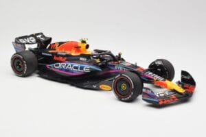 Red Bull Racing RB19 #11 S. Perez 2nd Place Miami GP 2023 Minichamps 1:18 110230511 Metall – Bild 4 von 6
