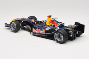 Red Bull RB1 Cosworth #14 D. Coulthard Red Bull Racing Showcar 2005 Minichamps 1:18 100050084 Metall – Bild 5 von 7