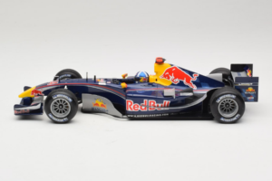 Red Bull RB1 Cosworth #14 D. Coulthard Red Bull Racing Showcar 2005 Minichamps 1:18 100050014 Metall – Bild 3 von 6