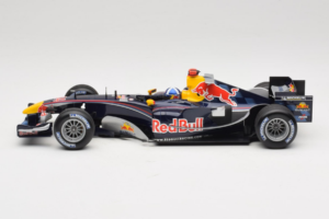 Red Bull RB1 Cosworth #14 D. Coulthard Red Bull Racing Showcar 2005 Minichamps 1:18 100050084 Metall – Bild 3 von 7