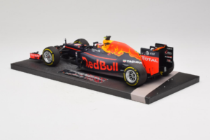 Red Bull RB12 Tag Heuer #26 D. Kvyat Red Bull Racing Showcar 2016 Minichamps 1:18 117160026 Resin – Bild 5 von 7