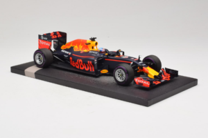 Red Bull RB12 Tag Heuer #3 D. Ricciardo Red Bull Racing 1st Pole Monaco Grand Prix 2016 Minichamps 1:18 117160103 Resin – Bild 4 von 7