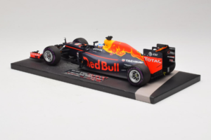 Red Bull RB12 Tag Heuer #3 D. Ricciardo Red Bull Racing 1st Pole Monaco Grand Prix 2016 Minichamps 1:18 117160103 Resin – Bild 5 von 7