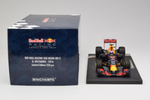 Red Bull RB12 Tag Heuer #3 D. Ricciardo Red Bull Racing Showcar 2016 Minichamps 1:18 117160003 Resin – Bild 6 von 7
