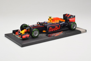 Red Bull RB12 Tag Heuer #33 M. Verstappen Red Bull Racing Showcar 2016 Minichamps 1:18 117161233 Resin – Bild 2 von 7