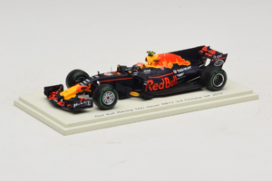 Red Bull RB13 Tag Heuer #33 M. Verstappen 3rd Chinese Grand Prix 2017 Spark 1:43 S5037 Resin – Bild 2 von 4