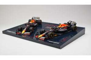 Red Bull RB19 Honda RBPT #1 M. Verstappen Oracle Red Bull Racing Qatar Grand Prix World Champion 2023 Minichamps 1:18 1122318 – Bild 2 von 6