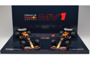 Red Bull RB19 Honda RBPT #1 M. Verstappen Oracle Red Bull Racing Qatar Grand Prix World Champion 2023 Minichamps 1:18 1122318 – Bild 6 von 6
