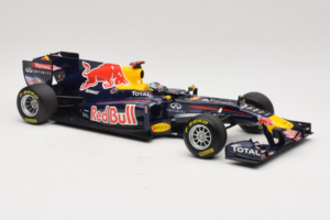 Red Bull RB7 Renault #1 S. Vettel Red Bull Racing Showcar 2011 Minichamps 1:18 110110071-1 Metall – Bild 4 von 7