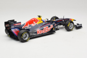 Red Bull RB7 Renault #2 M. Webber Red Bull Racing Showcar 2011 Minichamps 1:18 110110002 Metall – Bild 2 von 7