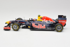 Red Bull RB8 Renault #2 M. Webber Red Bull Racing Showcar 2012 Minichamps 1:18 110120072 Metall – Bild 3 von 7