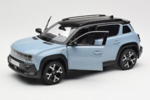 Renault 4 E-Tech Electric Cloud Blue Norev 1:18 185521 Metall – Bild 2 von 8