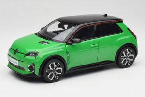 Renault 5 E-Tech Electric Pop Grün & Schwarz Norev 1:18 185502 Metall