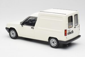 Renault Express Weiss Otto 1:18 OT466 Resin – Bild 4 von 5