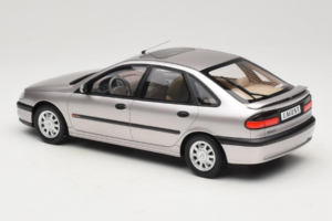 Renault Laguna V6 3.0 Baccara Opal Grey Otto 1:18 OT1185 Resin – Bild 5 von 6