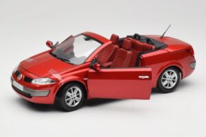 Renault Megane Mk1 CC Rot Solido 1:18 8152 Metall – Bild 2 von 8