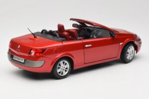 Renault Megane Mk1 CC Rot Solido 1:18 8152 Metall – Bild 3 von 8