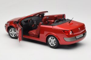 Renault Megane Mk1 CC Rot Solido 1:18 8152 Metall – Bild 5 von 8