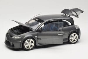Renault Megane Mk2 RS Vampire Grey Norev 1:18 185101 Metall – Bild 2 von 8