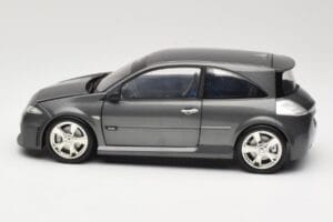 Renault Megane Mk2 RS Vampire Grey Norev 1:18 185101 Metall – Bild 4 von 8