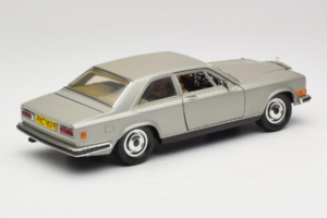 Rolls-Royce Camargue Silber Diamond Edition Bburago 1:18 3001-M3 Metall – Bild 3 von 8