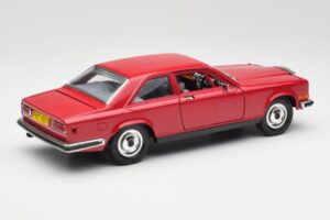 Rolls-Royce Camargue Rot Bburago 1:22 3001 Metall – Bild 3 von 8