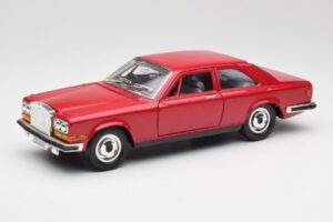 Rolls-Royce Camargue Rot Bburago 1:22 3001 Metall