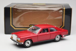 Rolls-Royce Camargue Rot Bburago 1:22 3001 Metall – Bild 8 von 8
