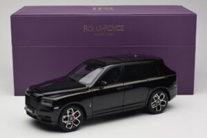 Rolls-Royce Cullinan Schwarz Mit Gold Coachline & Shadow Wheels OEM 1:18 028-15A Metall – Bild 8 von 8
