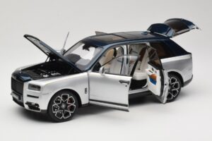 Rolls-Royce Cullinan Blau & Silber Zweifarbig OEM 1:18 028-16B Metall – Bild 2 von 8