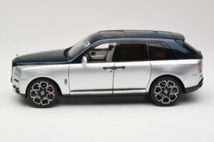 Rolls-Royce Cullinan Blau & Silber Zweifarbig OEM 1:18 028-16B Metall – Bild 4 von 8