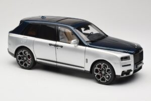 Rolls-Royce Cullinan Blau & Silber Zweifarbig OEM 1:18 028-16B Metall – Bild 6 von 8