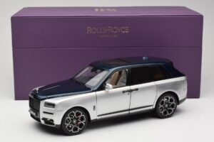 Rolls-Royce Cullinan Blau & Silber Zweifarbig OEM 1:18 028-16B Metall – Bild 8 von 8