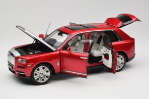 Rolls-Royce Cullinan Rot Mit Shadow Wheels OEM 1:18 028-18A Metall – Bild 2 von 8