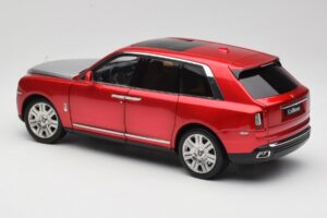 Rolls-Royce Cullinan Rot Mit Shadow Wheels OEM 1:18 028-18A Metall – Bild 7 von 8