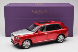 Rolls-Royce Cullinan Rot Mit Shadow Wheels OEM 1:18 028-18A Metall – Bild 8 von 8