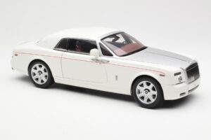 Rolls-Royce Phantom Coupe English Weiss Silber Kyosho 1:18 08861EW Metall – Bild 6 von 8