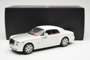 Rolls-Royce Phantom Coupe English Weiss Silber Kyosho 1:18 08861EW Metall – Bild 8 von 8